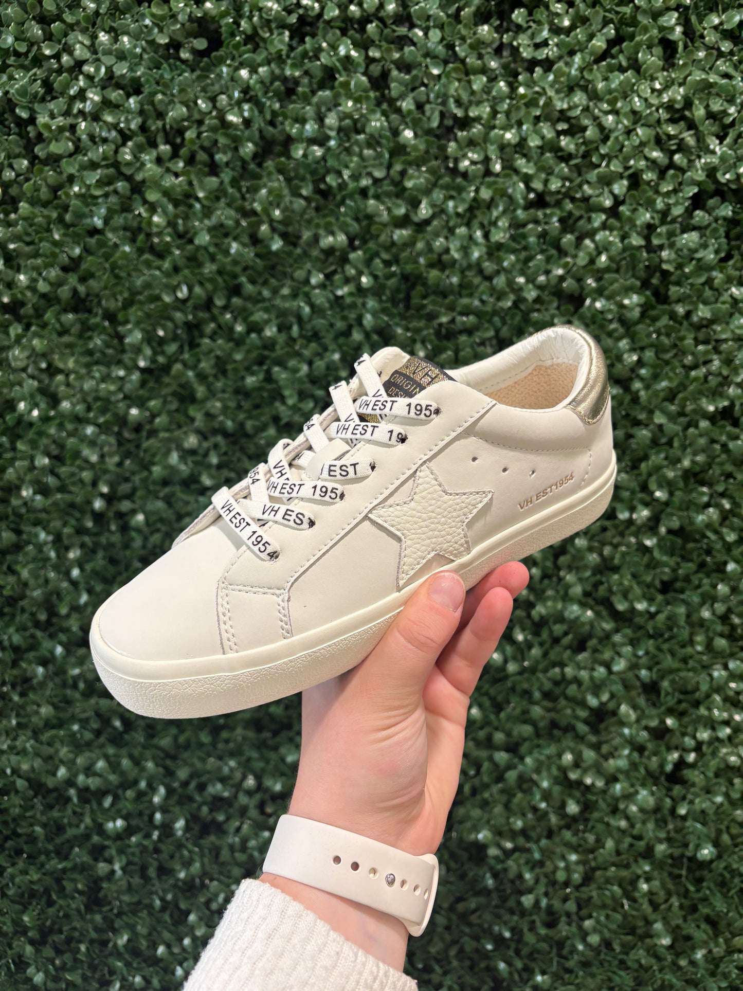 Vintage Havana Kate 24 White Laced Sneaker