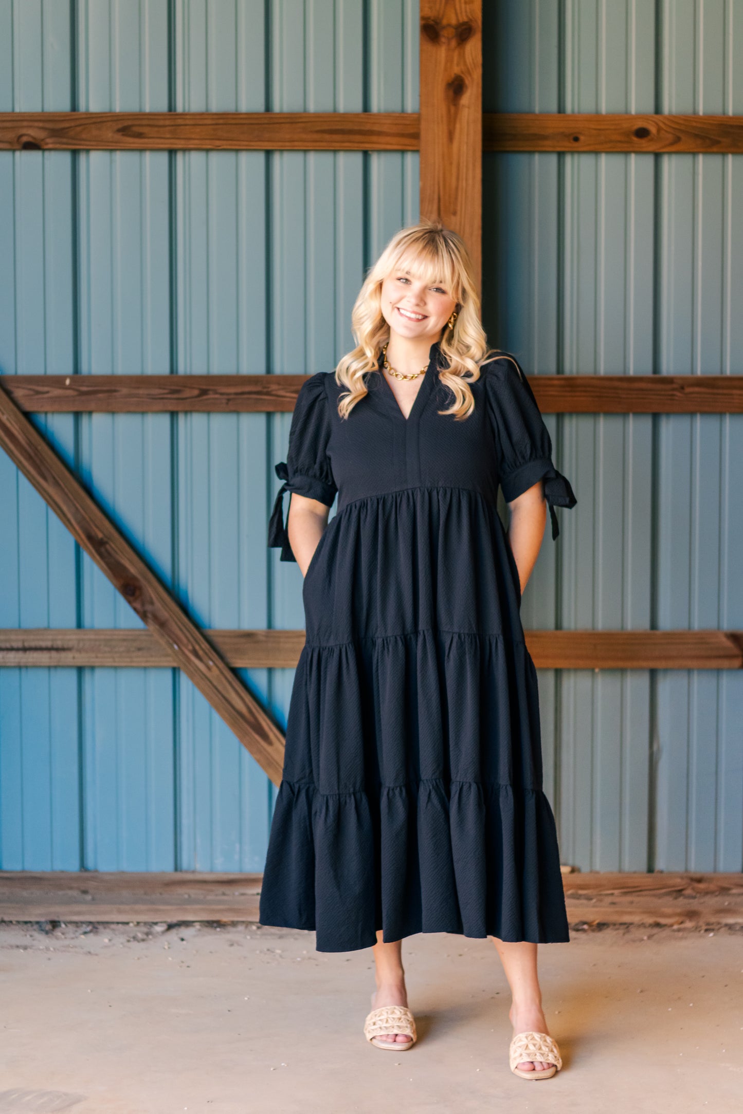 Basic Babe Midi Dress- Black