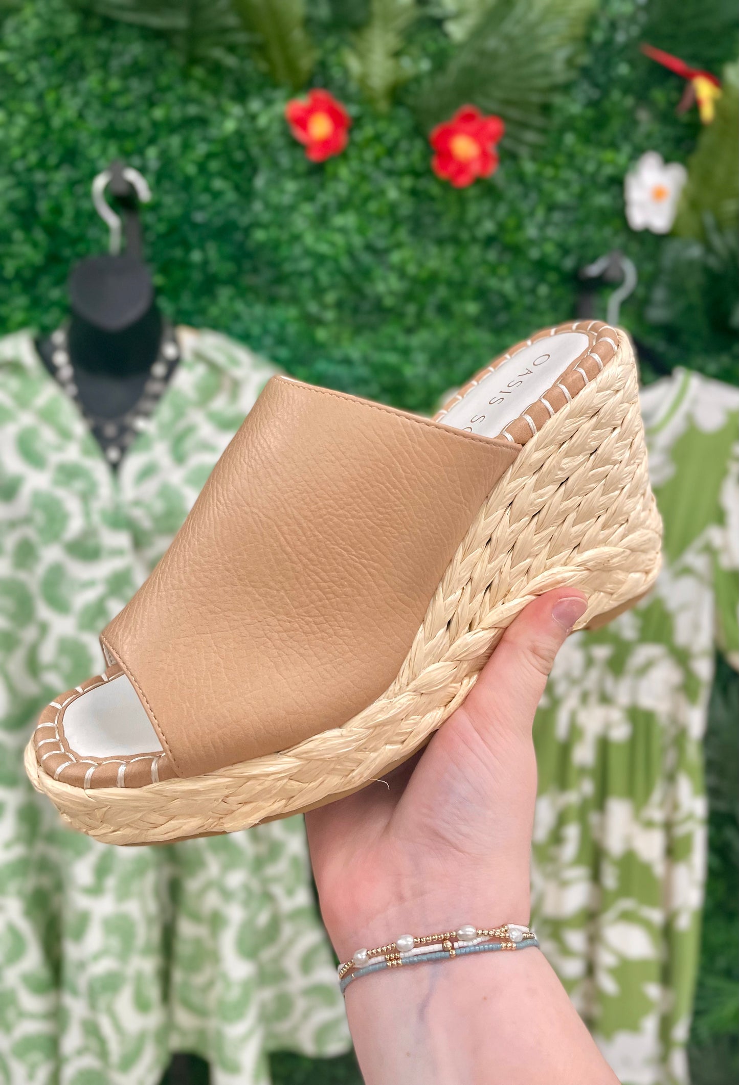 Oasis Society The Raina Wedge
