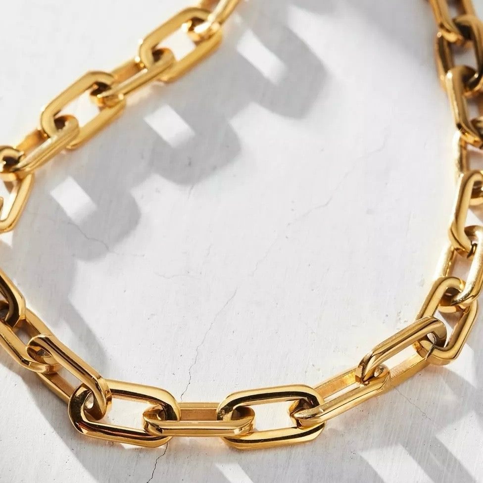 Ellie Vail Gage Oversized Link Necklace