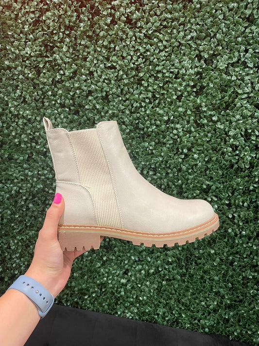 Corkys Howl Ivory Booties