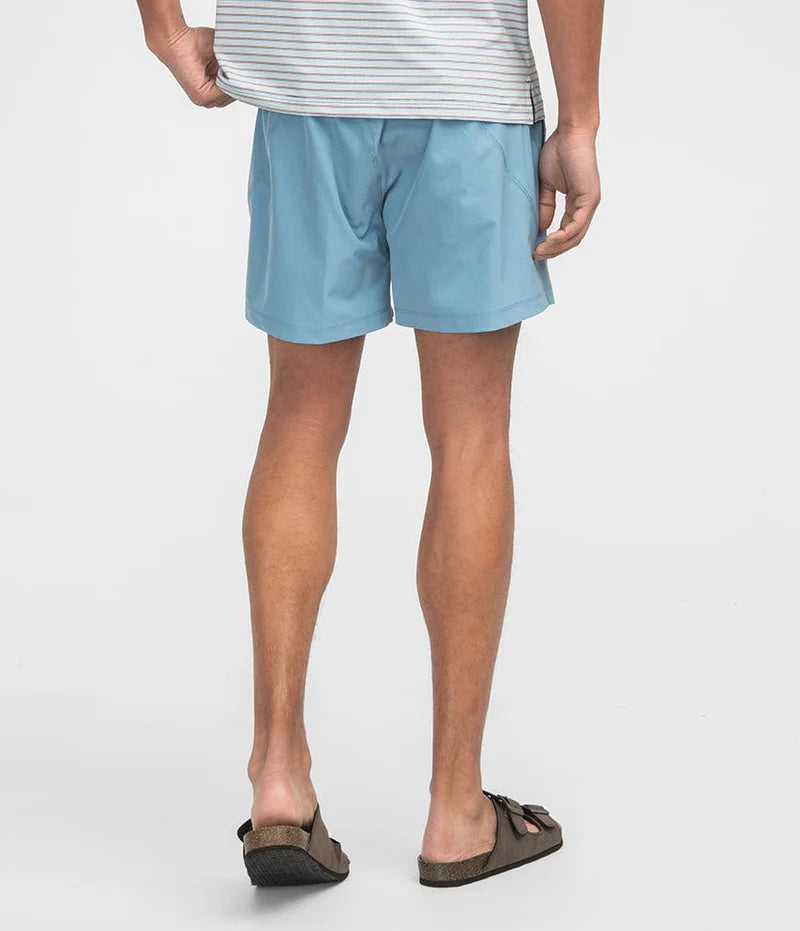 Everyday Hybrid Short - Mountain Spring