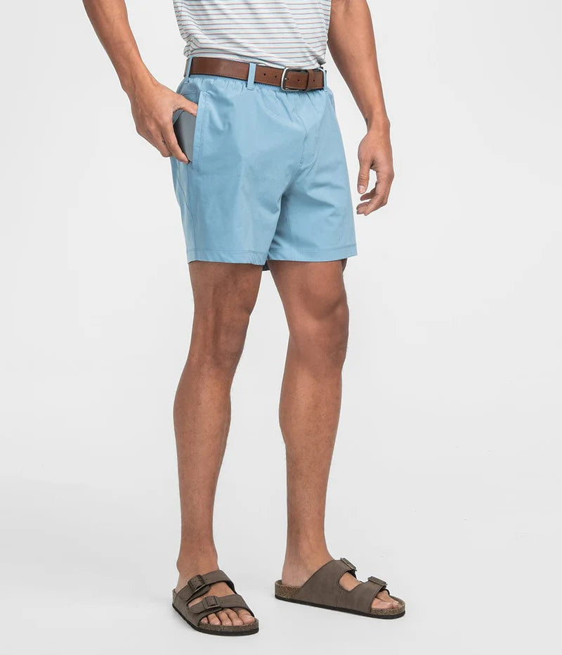 Everyday Hybrid Short - Mountain Spring