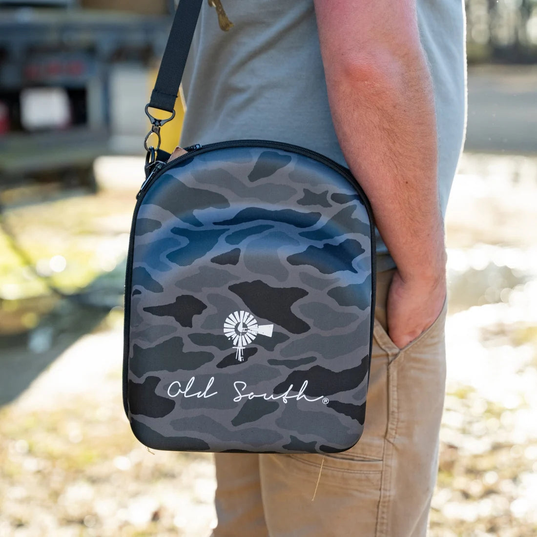 6 Hat Travel Case - Blackout Camo