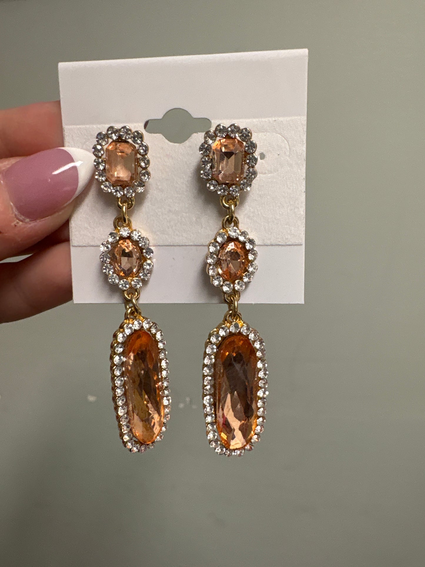 Formal Earrings Lt Brown