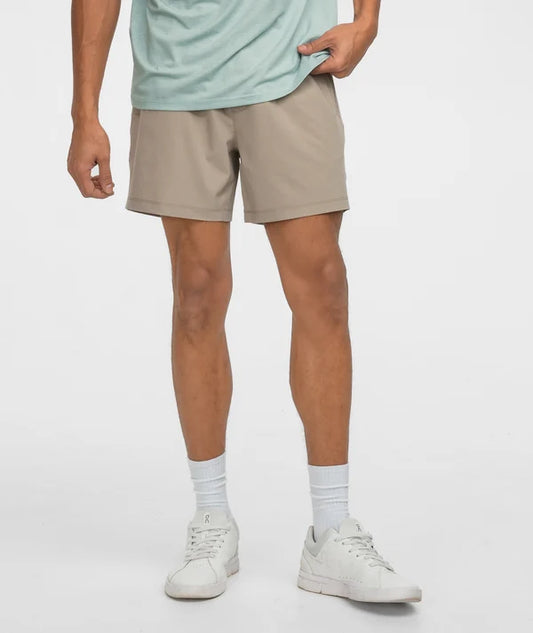 SSCO Everyday Hybrid Short - Acorn