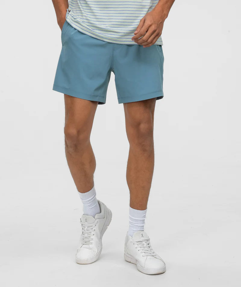 Everyday Hybrid Short - Perdido