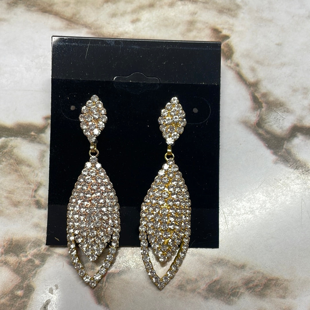 Formal Earrings Gold Base Diamond Almond Long